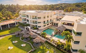 Artisan Playa Esmeralda Family Beach Hotel